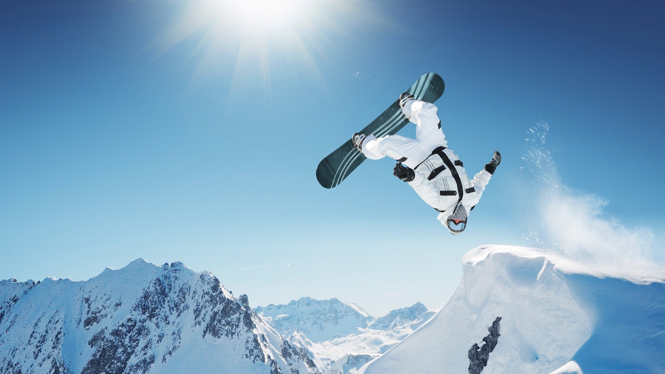 煞车与转弯的艺术：精准驾驶的背后机密