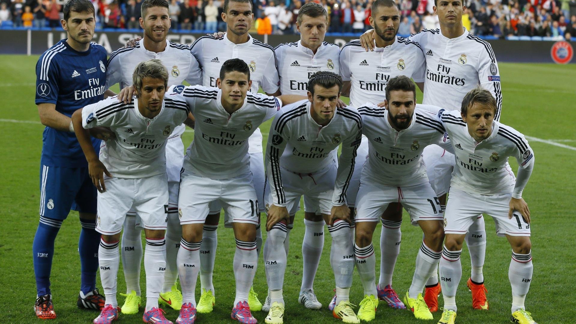 球场“姐妹花”——巾帼不让须眉的欧冠女将风采，欧冠女子